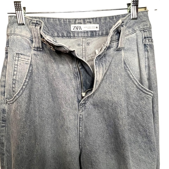Zara Super High Rise Pleated with Belted Ankle Jeans Retro 80’s Blue Size 2 - Picture 6 of 7